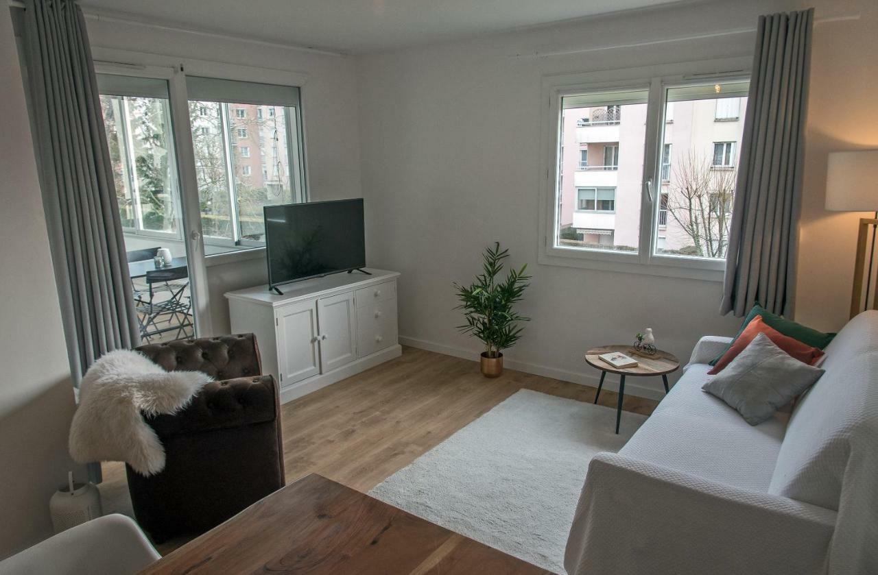 Au Rue De La Fleuriee Apartament Saint-Apollinaire  Zewnętrze zdjęcie